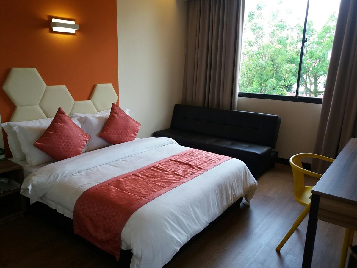 Memoire Hornbill Hotel Kuching Zewnętrze zdjęcie
