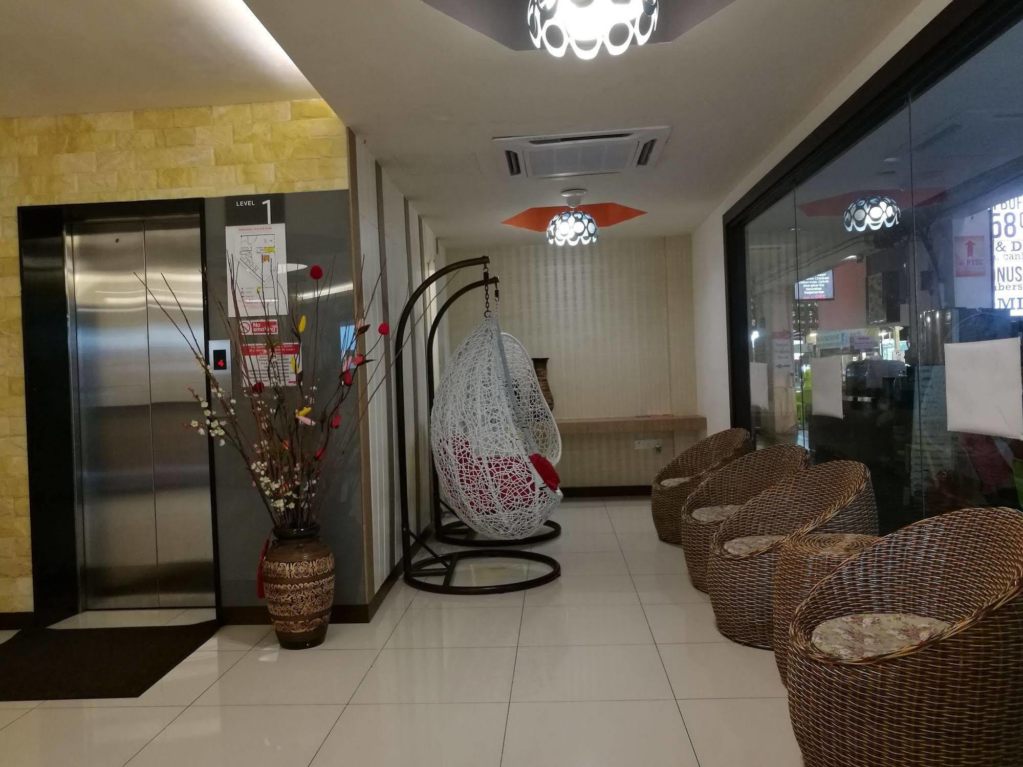 Memoire Hornbill Hotel Kuching Zewnętrze zdjęcie