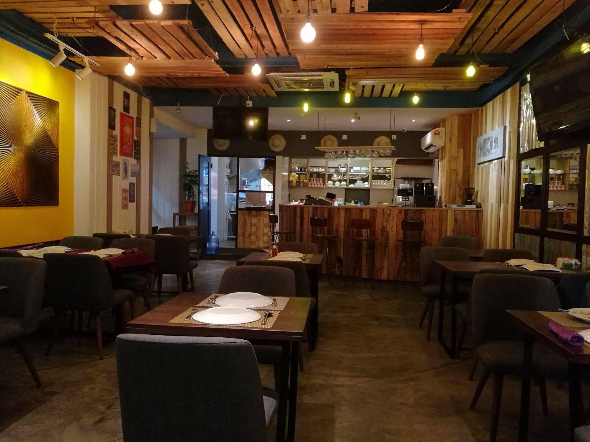 Memoire Hornbill Hotel Kuching Zewnętrze zdjęcie