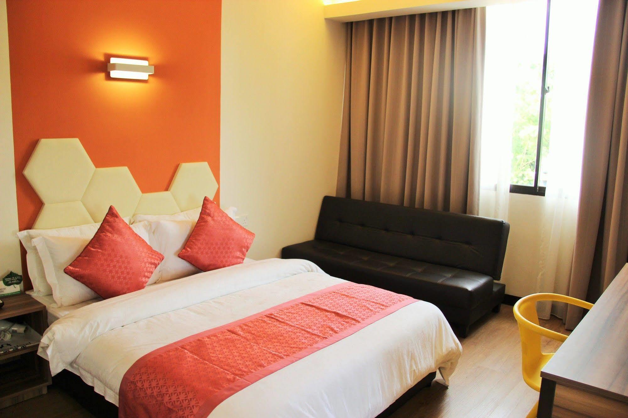 Memoire Hornbill Hotel Kuching Zewnętrze zdjęcie